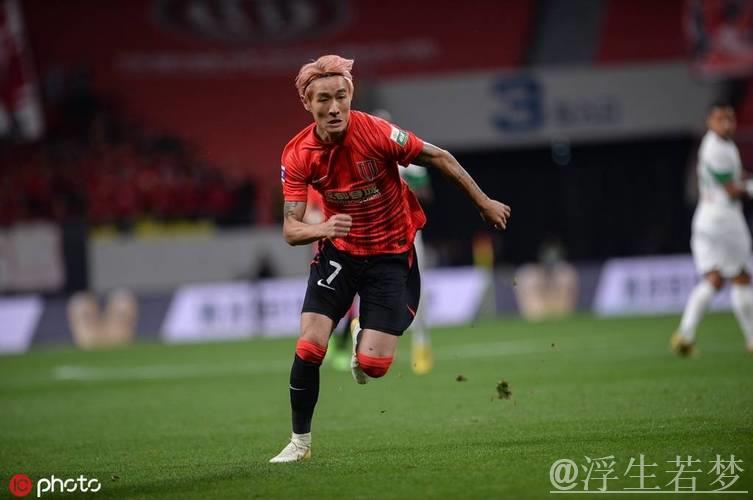 莱切特突破内切破门 再下一城 莱切特突破内切破门 再下一城